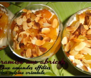 Tiramisu aux abricots et aux amandes effilées